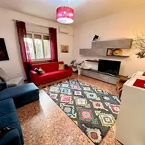 Casa vacanze Residenza Le Rose! Relax 120 M2, Valeggio sul Mincio